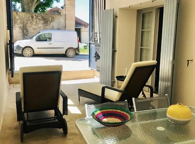 Maison Diana 카페스탕