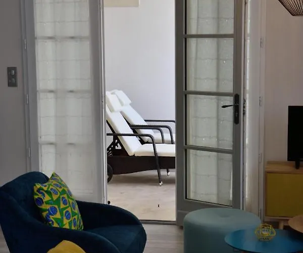 Maison Diana 아파트 *