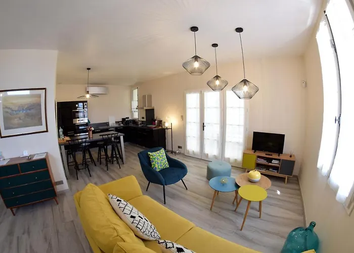 Maison Diana 카페스탕