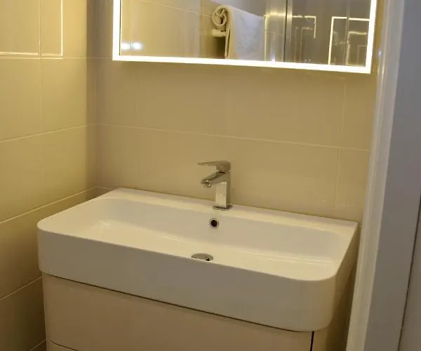 Maison Diana 아파트 *